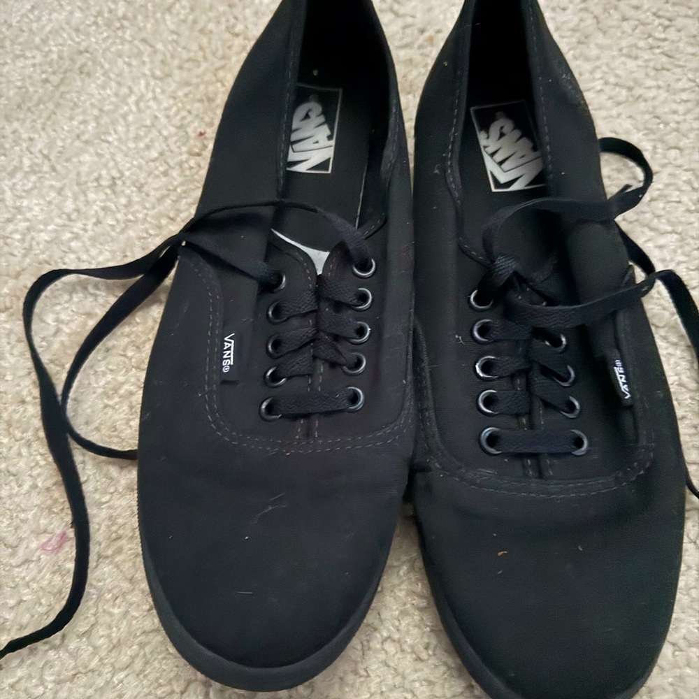 Vans Black canvas sneakers
Men’s 8 womens 9.5